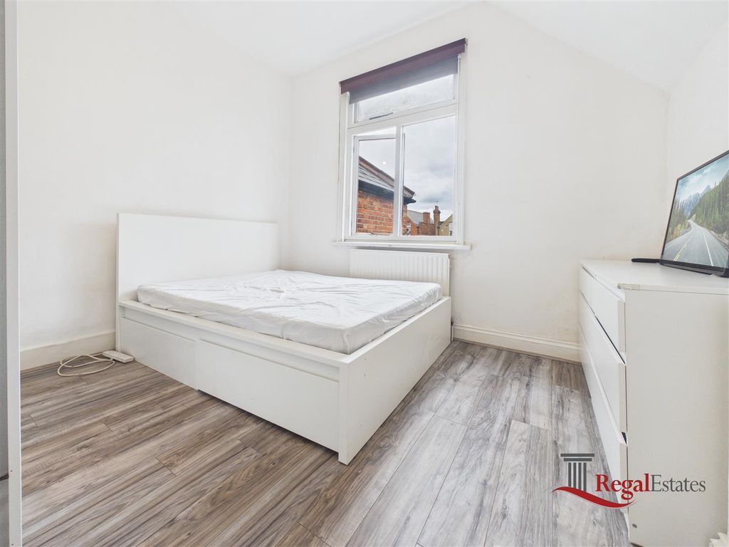 Property photo 1 of 6 Cam02489G0-Pr0326-Still003.Jpg