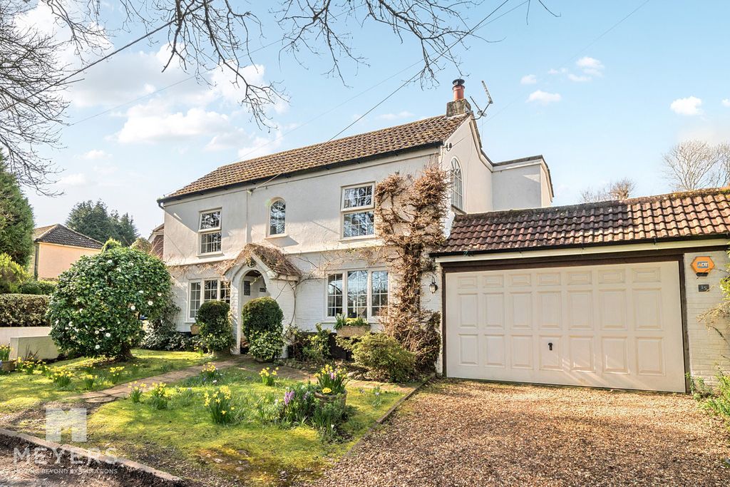 Property photo 2 of 25