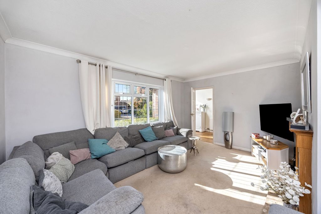 Property photo 3 of 26