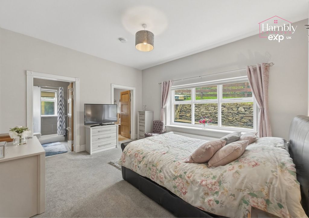 Additional image 15 of 6 bed semi-detached house for salePenrhiw Avenue, Oakdale, Blackwood NP12