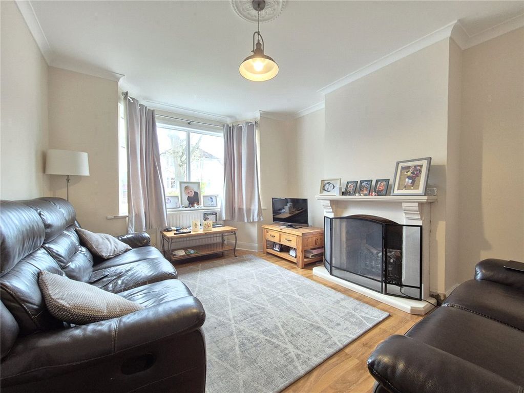 Property photo 3 of 20 Picture No. 25