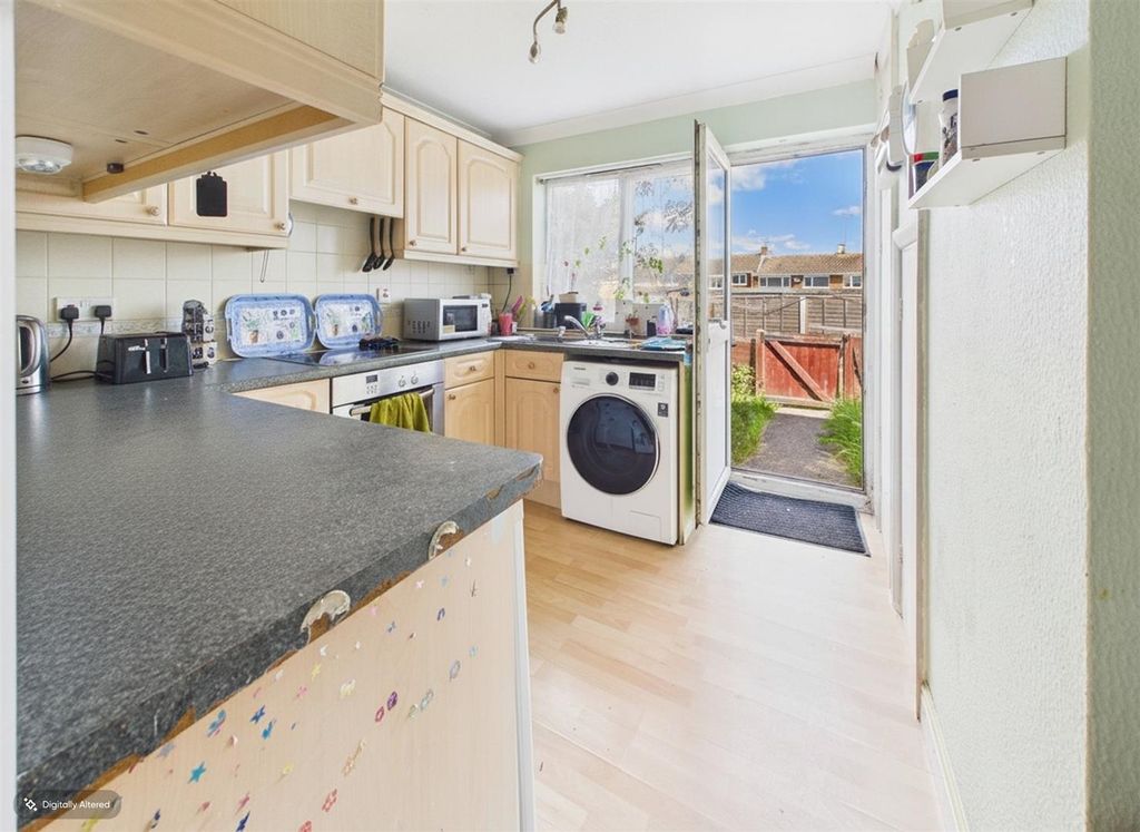 Property photo 2 of 11