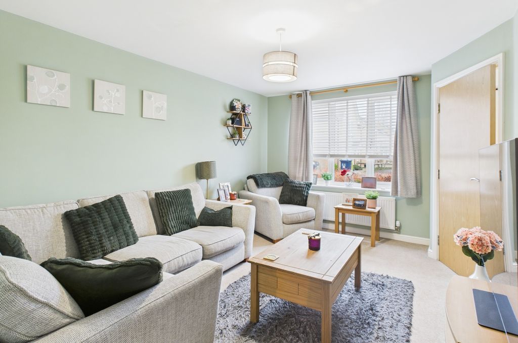 Property photo 2 of 14 Cam02519G0-Pr0379-Still007