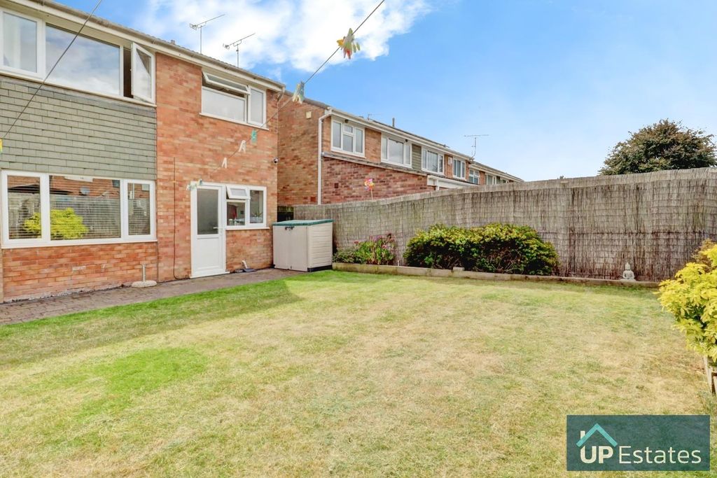 Property photo 2 of 23 Rear Garden