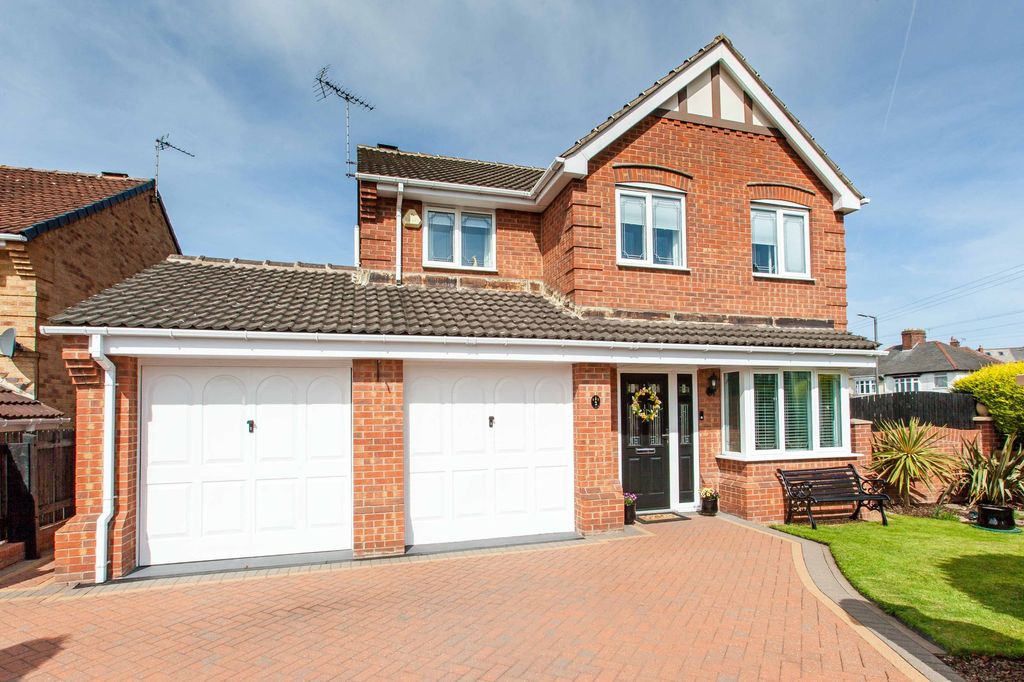 Property photo 1 of 46
