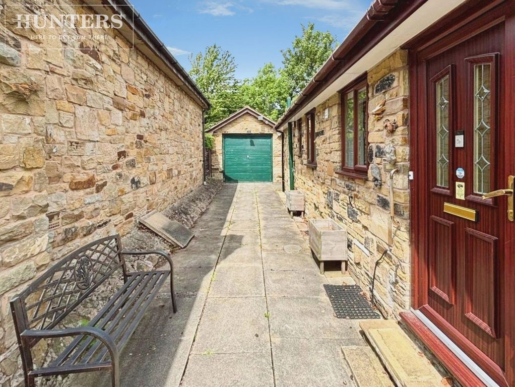 Property photo 2 of 16 Pbox-Img.Jpeg