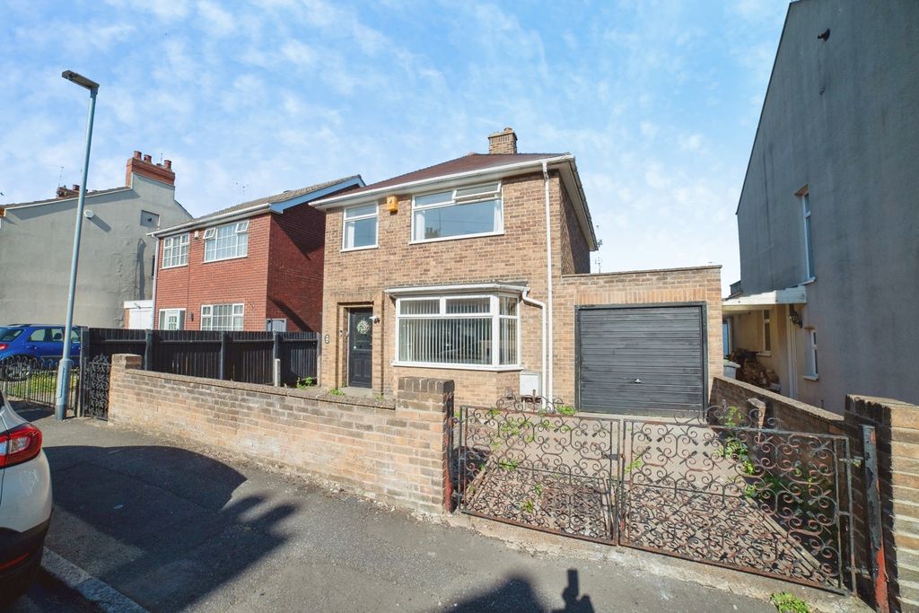 Property photo 1 of 15 Pbox-Img.Jpg