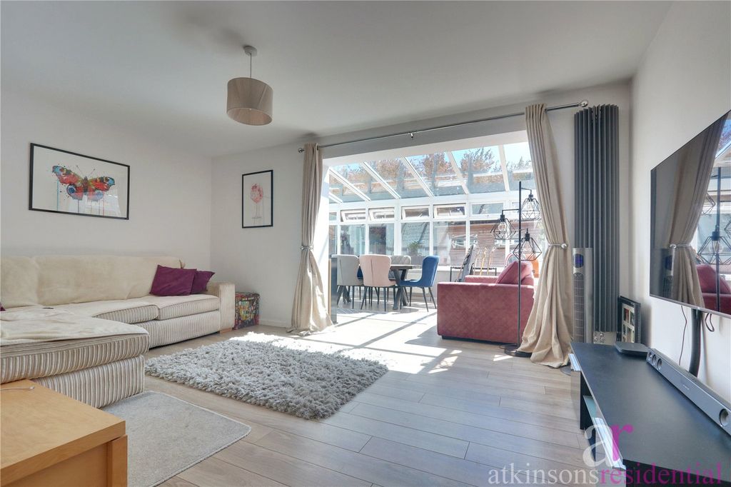 Property photo 1 of 26 Picture No. 08