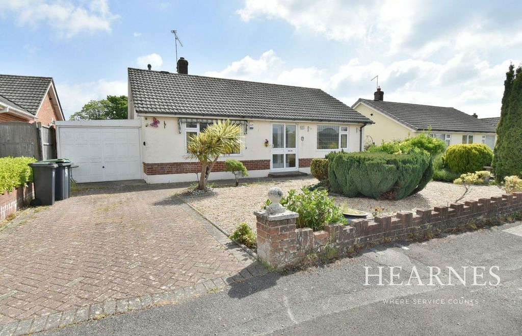 Property photo 1 of 17