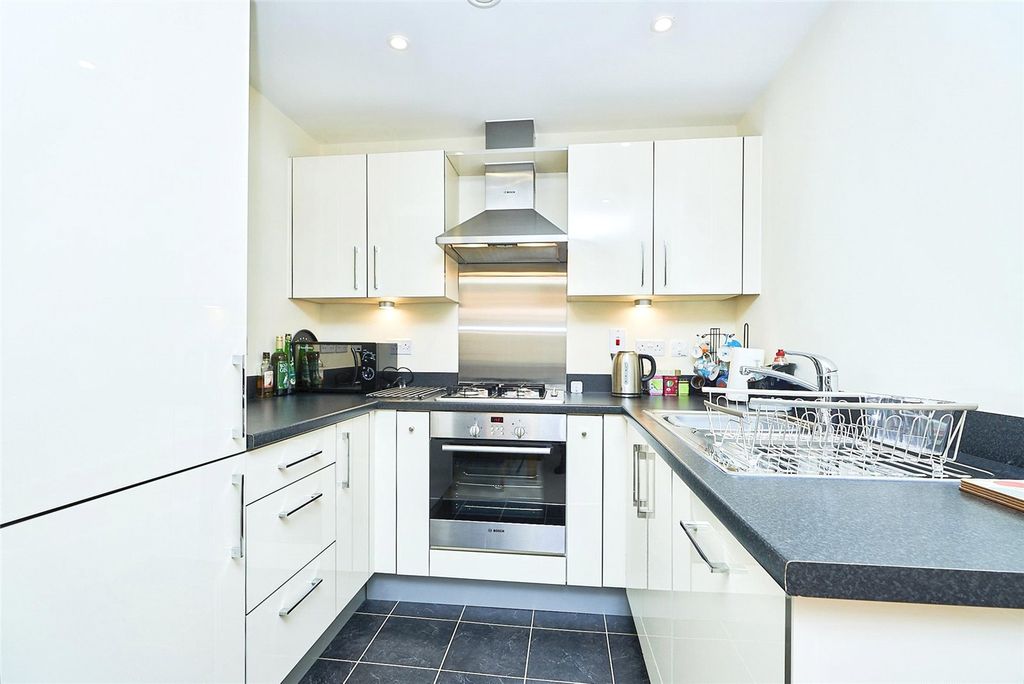 Property photo 3 of 15 Picture No. 02