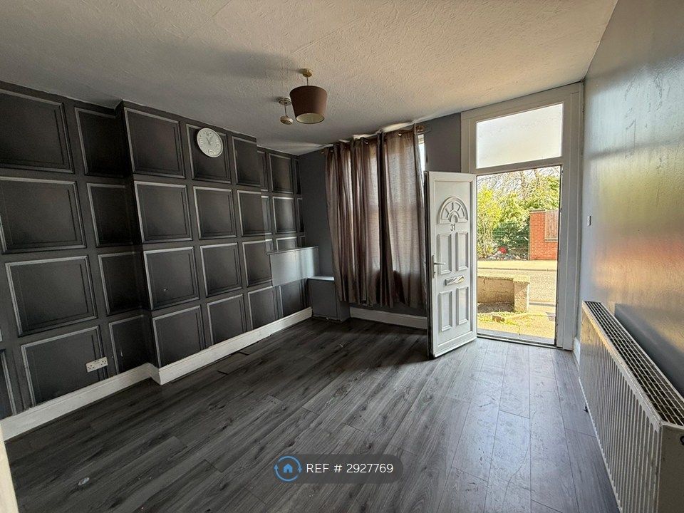 Property photo 3 of 26
