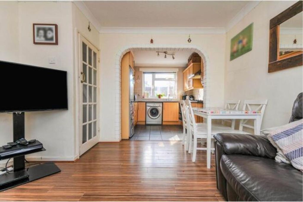 Property photo 2 of 10 Lounge/Dining Room