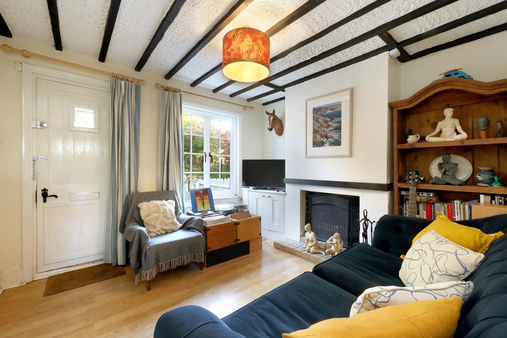 Property photo 2 of 12