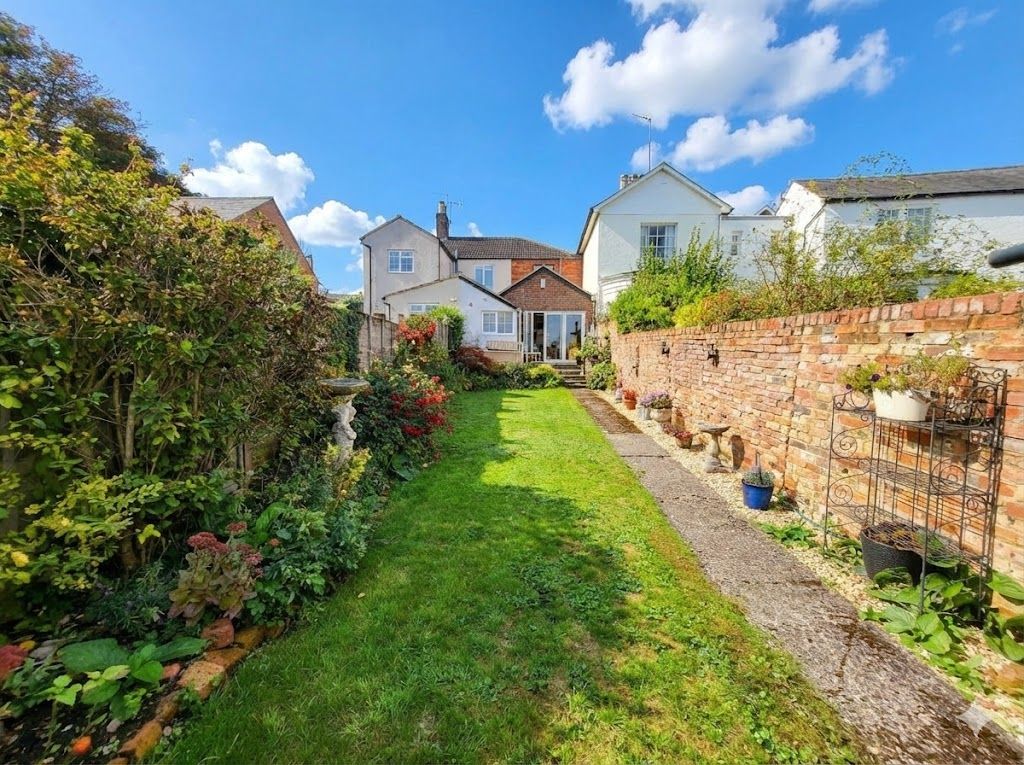 Property photo 2 of 22