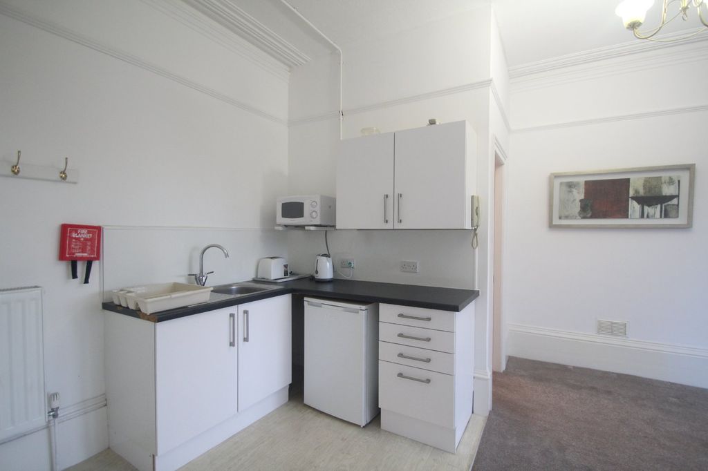 Property photo 3 of 8 Picture No. 07