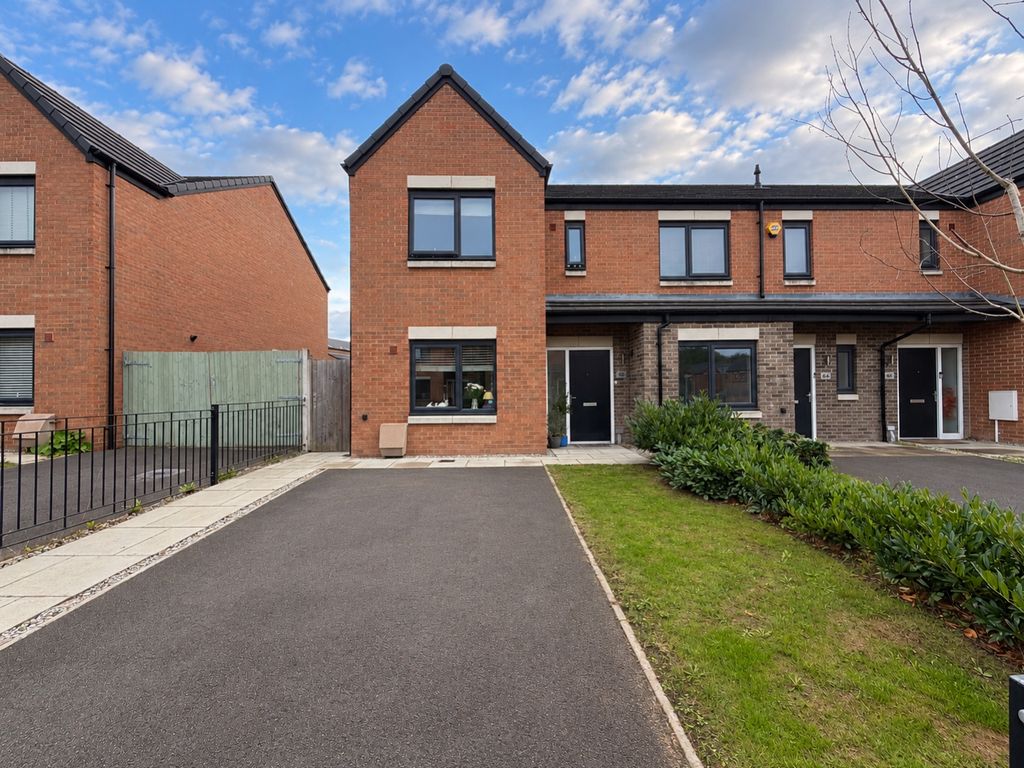 Property photo 1 of 28 35156485-012B-4ba9-8397-9Be01Eb902Dd