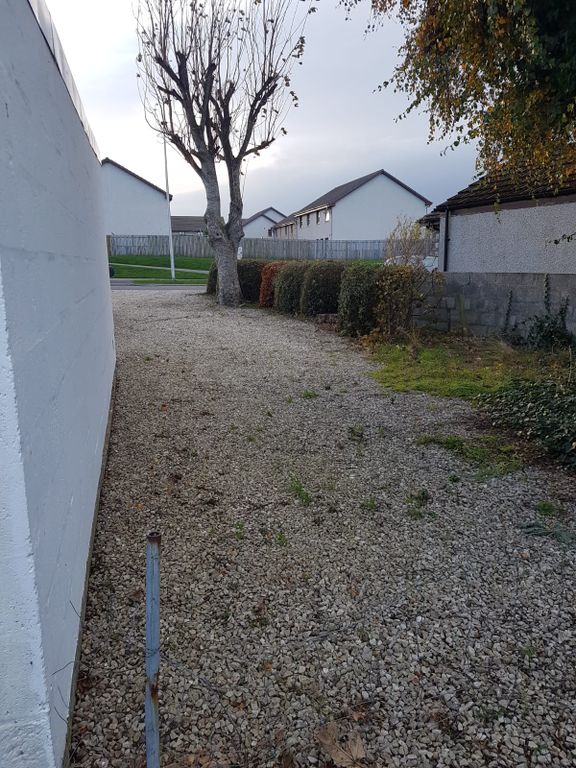 Property photo 3 of 4 Entrance Driveway