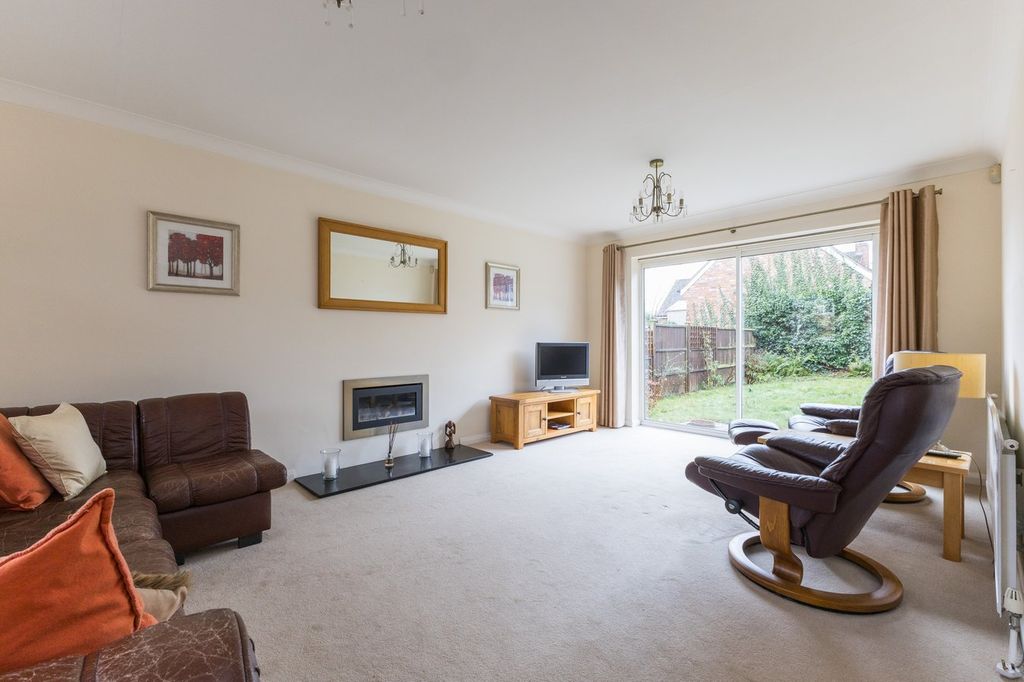 Property photo 3 of 17