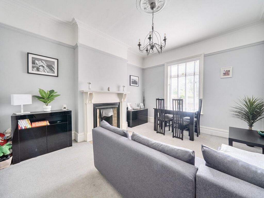 Property photo 3 of 22 1464466-9-6A0Dbb8...