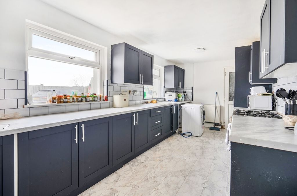 Property photo 2 of 23 1431417-16-69Bd53A899F21