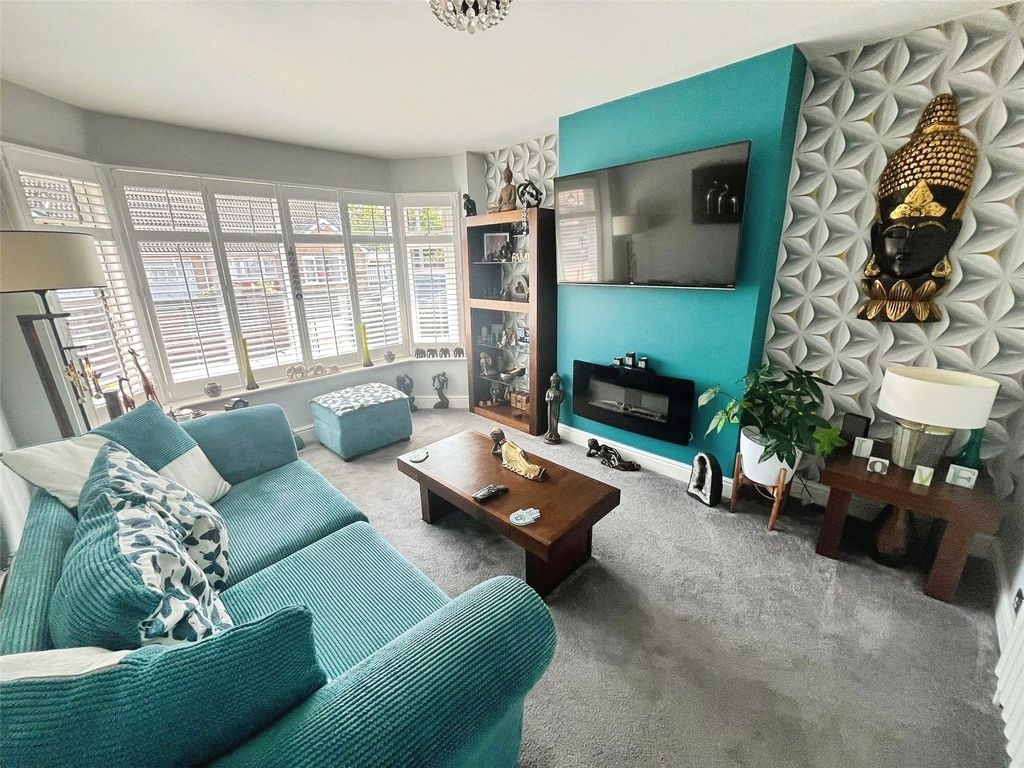 Property photo 3 of 26 Lounge No. 03
