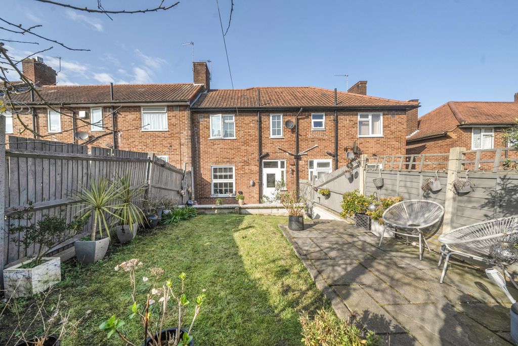 Property photo 3 of 14 1424250-9-69Af098...