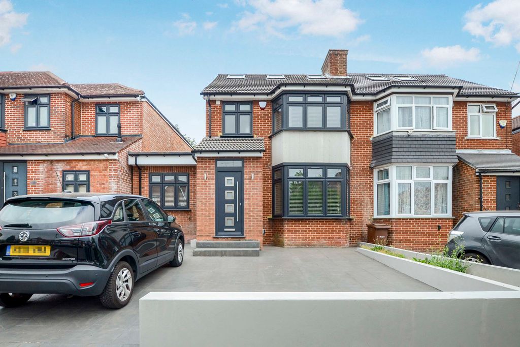 Property photo 1 of 11 Pbox-Img.Jpg