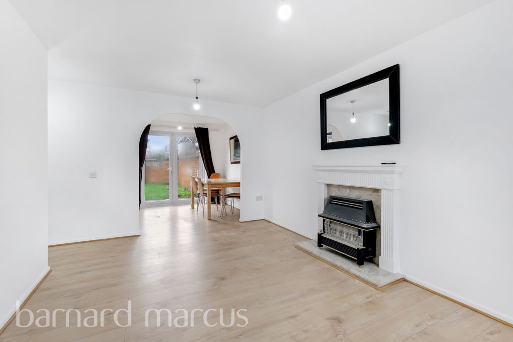 Property photo 3 of 10 Image