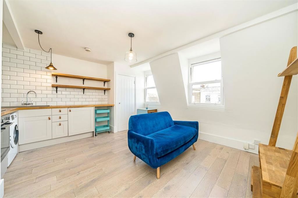 Property photo 2 of 6