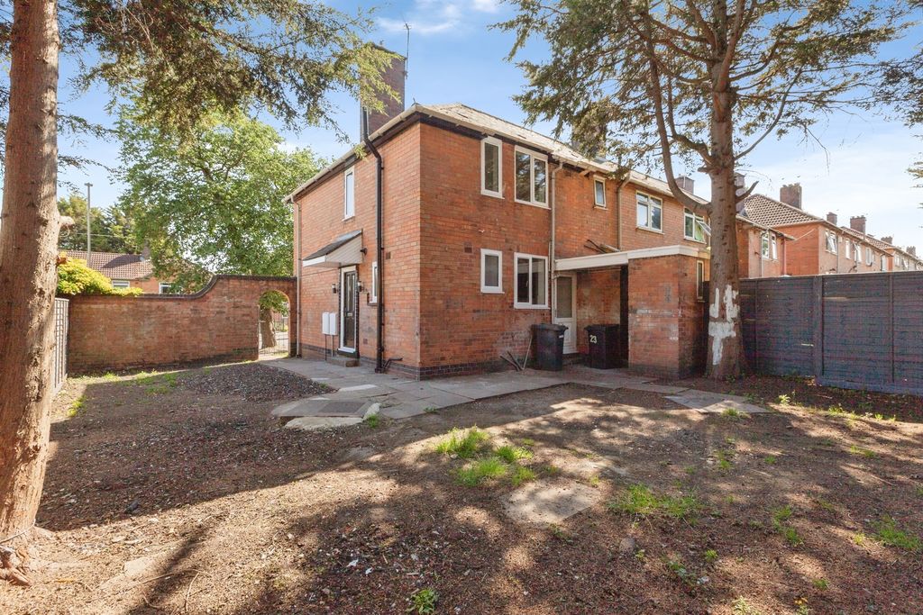 Property photo 2 of 16