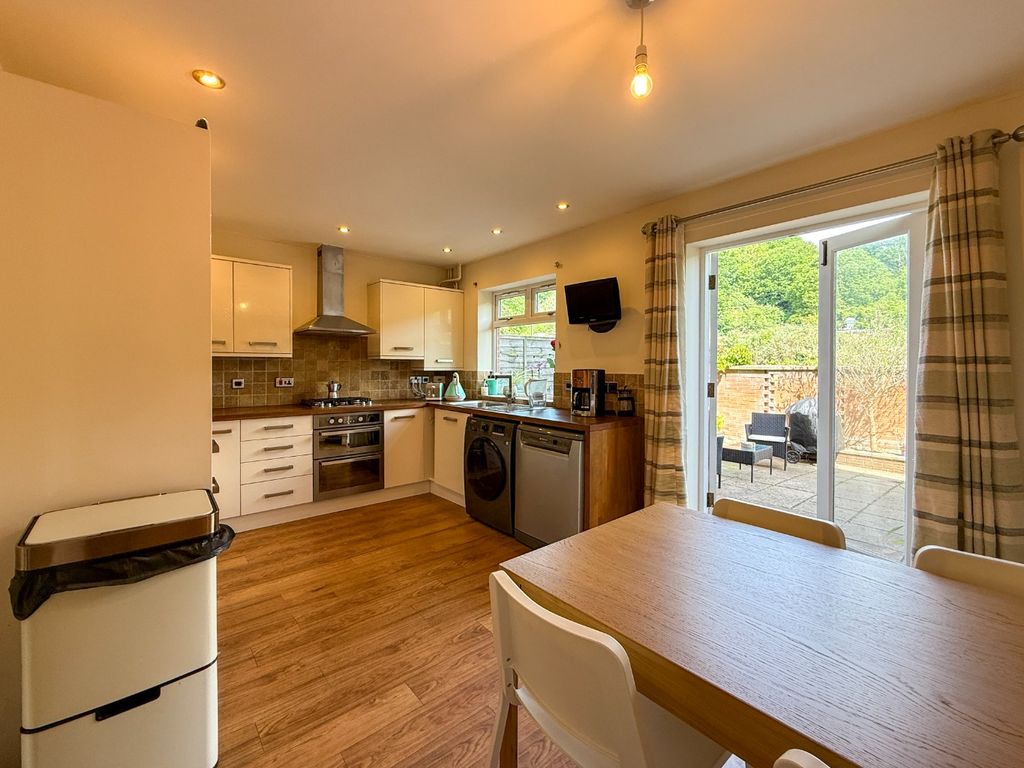 Property photo 3 of 27 4067903