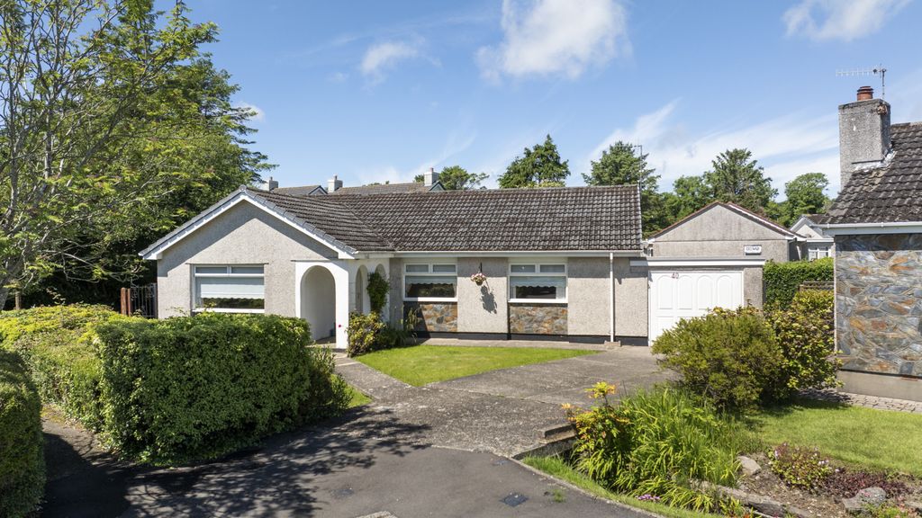 Property photo 1 of 31