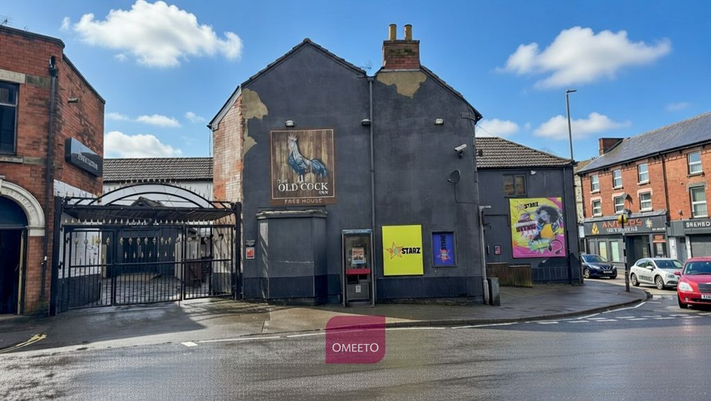 Property photo 1 of 16 Pub For Sale