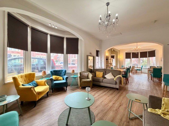 Property photo 3 of 39