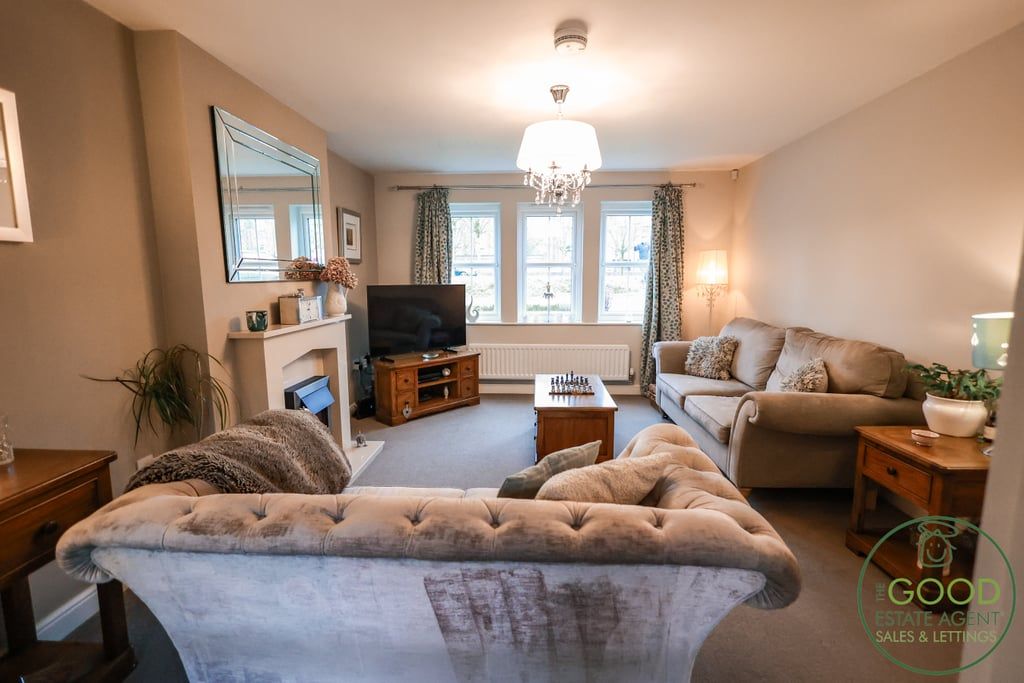 Property photo 3 of 28