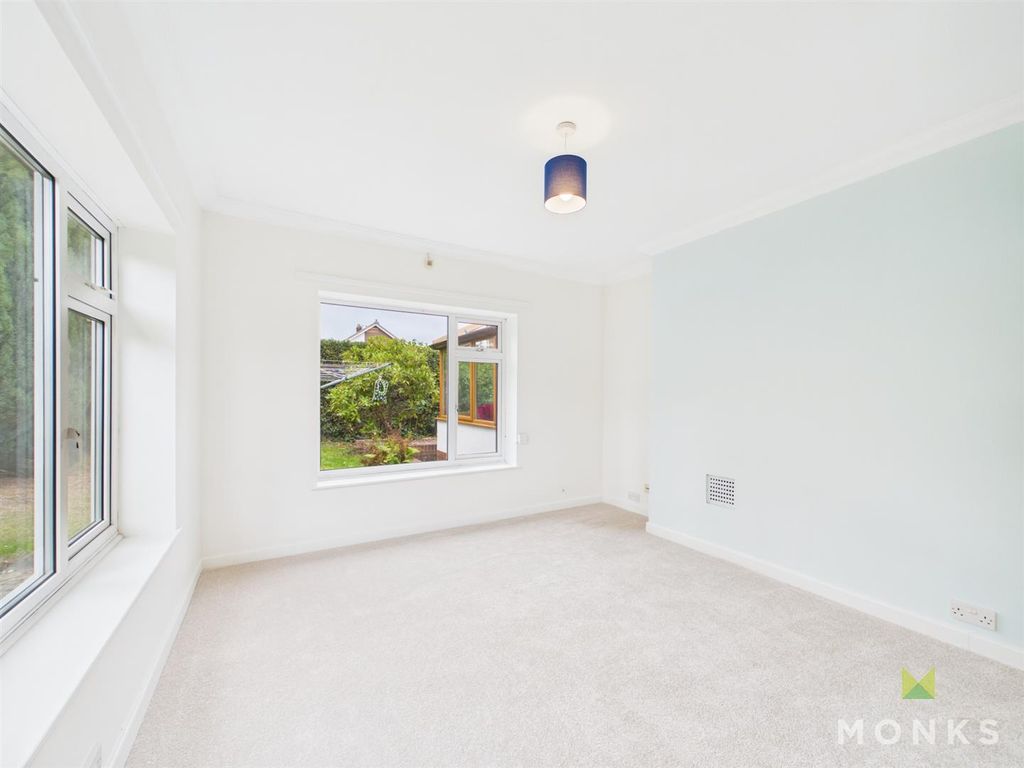 Property photo 3 of 24 Cam01520G0-Pr0487-Still011.Jpg