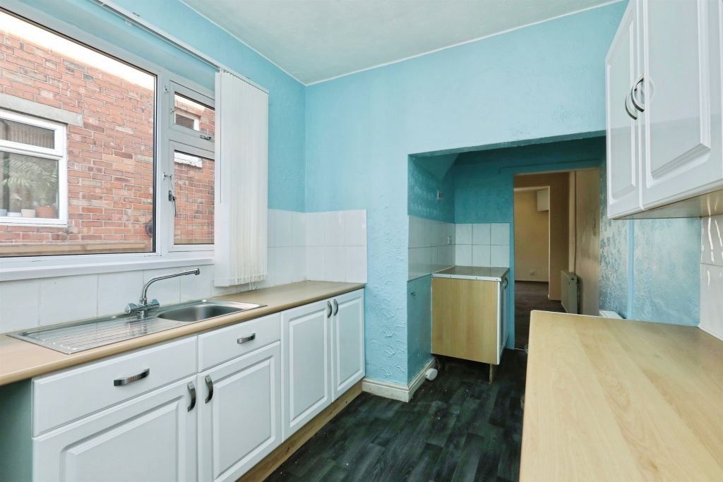 Property photo 2 of 13