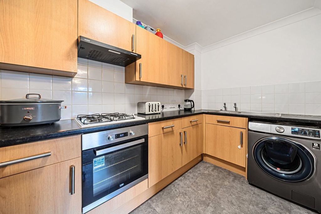 Property photo 3 of 11 Picture No. 05