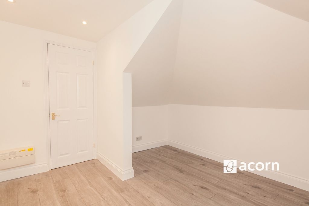 Property photo 3 of 10 6c7099c3-dc10-F11...