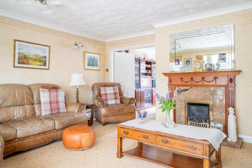 Property photo 3 of 20 MC-27.Jpg