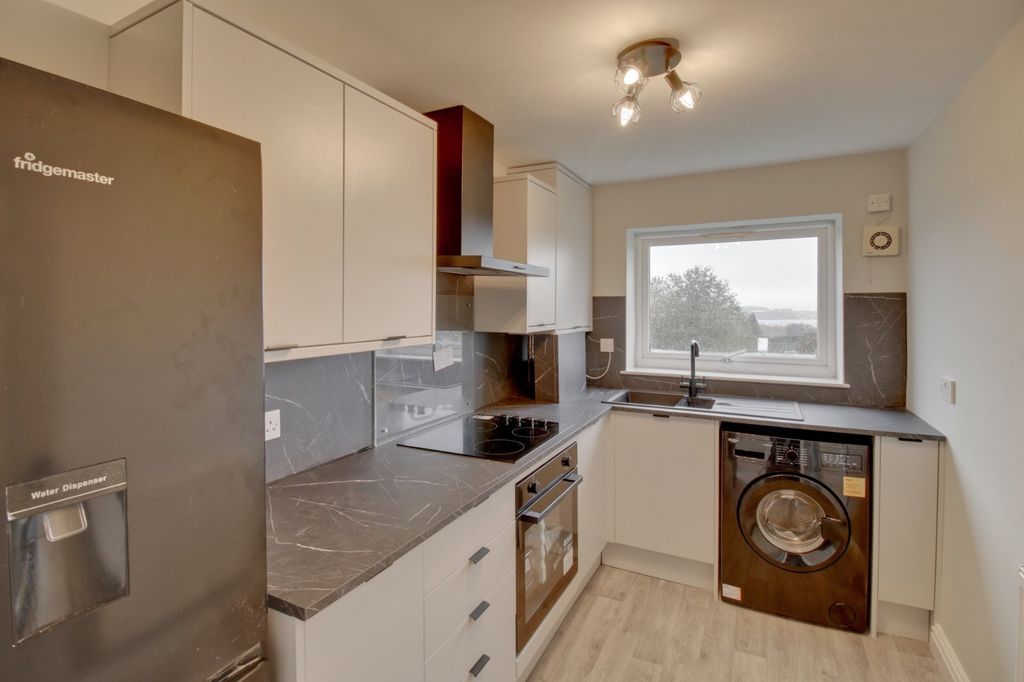 Property photo 2 of 11 Picture No. 04