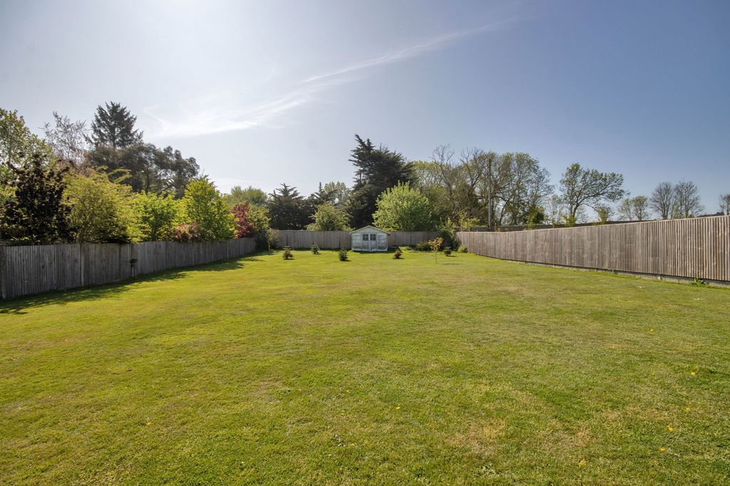 Property photo 2 of 86