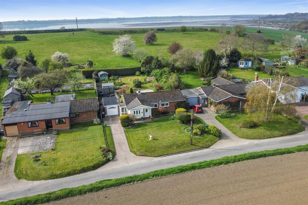 Property photo 1 of 17 Aerial