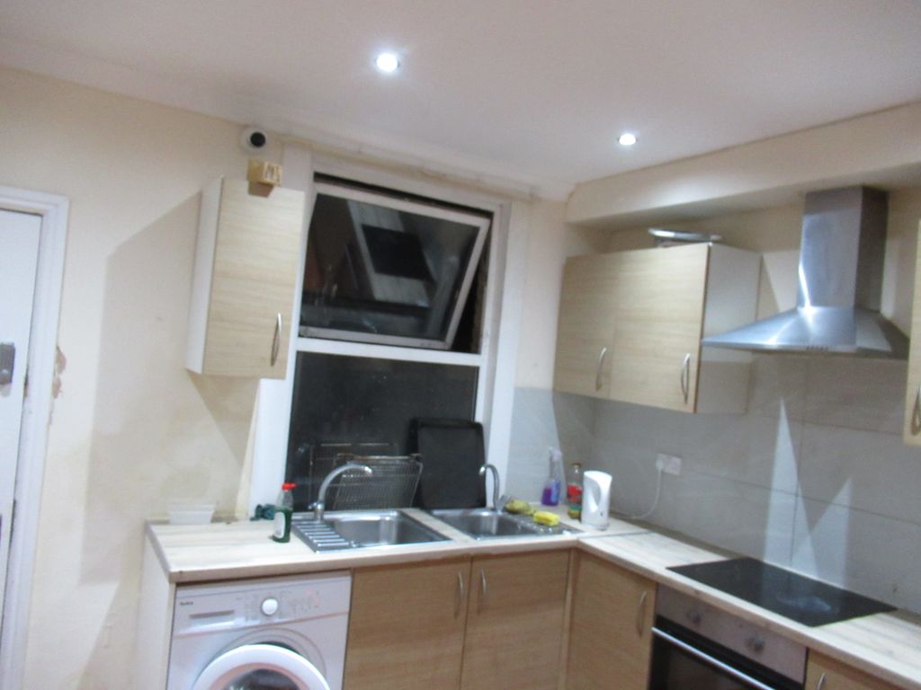 Additional image 18 of 6 bed town house to rentBower Lane, Maidstone ME16