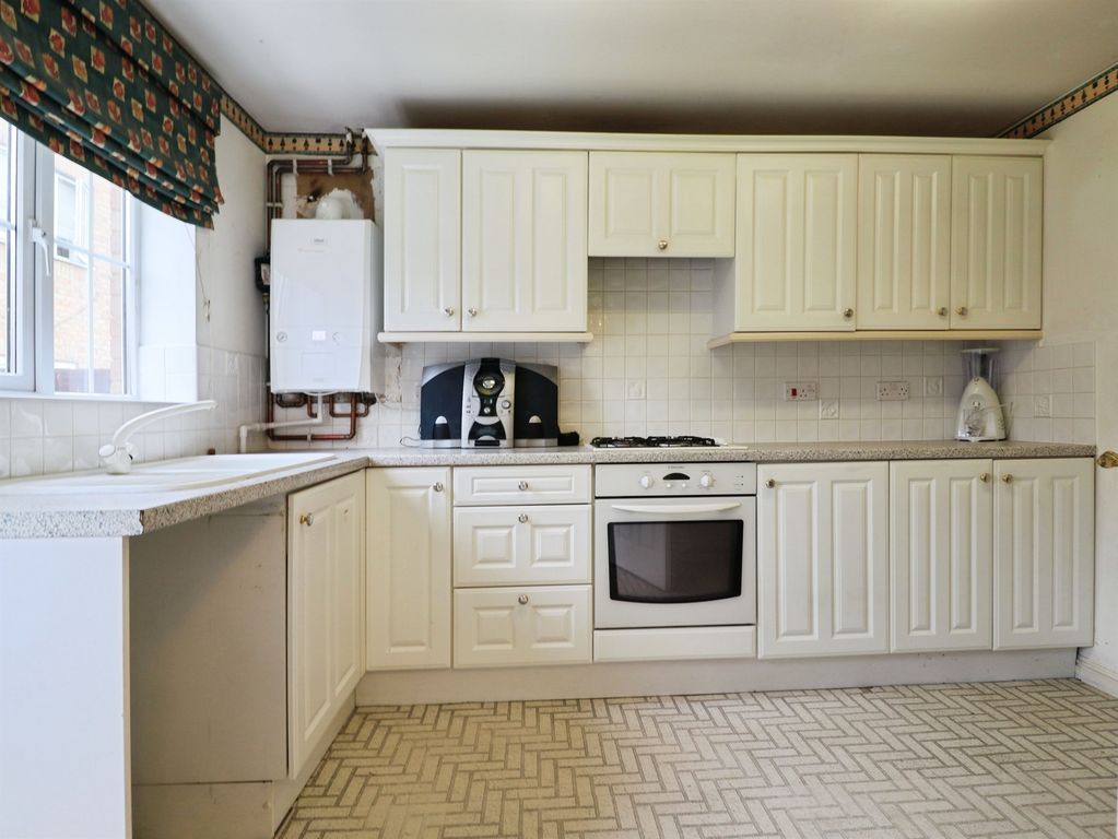 Property photo 2 of 17