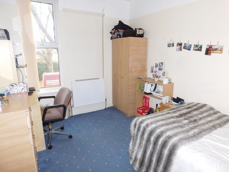 Property photo 3 of 11 Photo 10