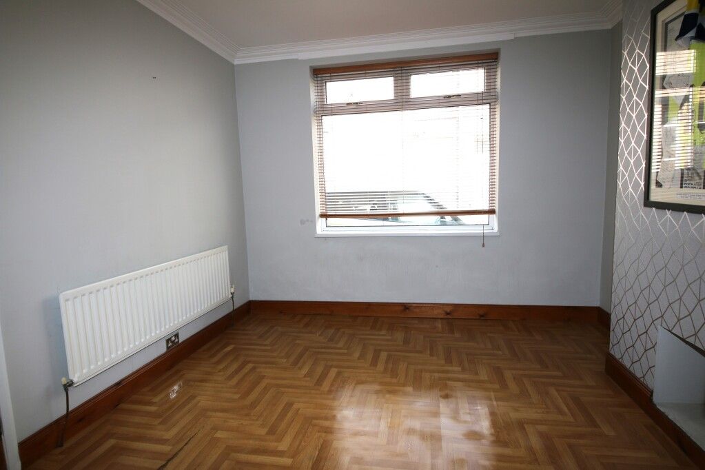 Property photo 3 of 8 Picture No. 04