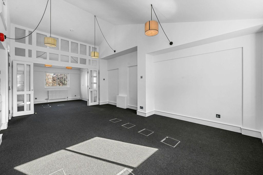 Property photo 3 of 22 Olbc1Coldbathsq2.Jpg