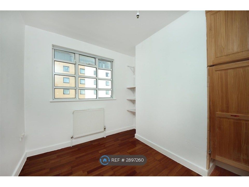 Property photo 3 of 6