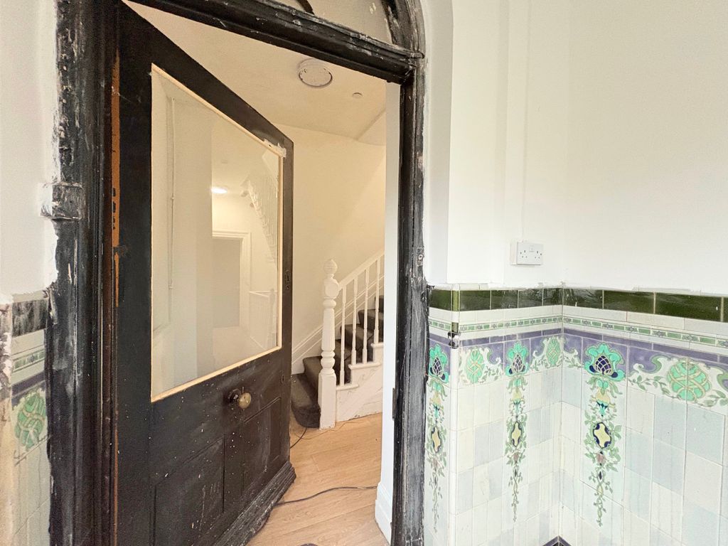 Additional image 7 of 1 bed flat to rentRoom 7, Wood Road, Pontypridd CF37